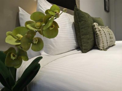 North-Adelaide-Boutique-Stayz-Accom-flowers